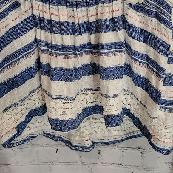 dra Los Angeles La Habana top in blue and white stripes - Picture 3 of 11
